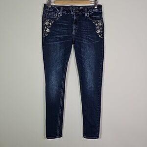Miss Me 30x29 dark wash skinny jeans